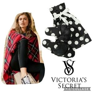 VS Throw & Slippers